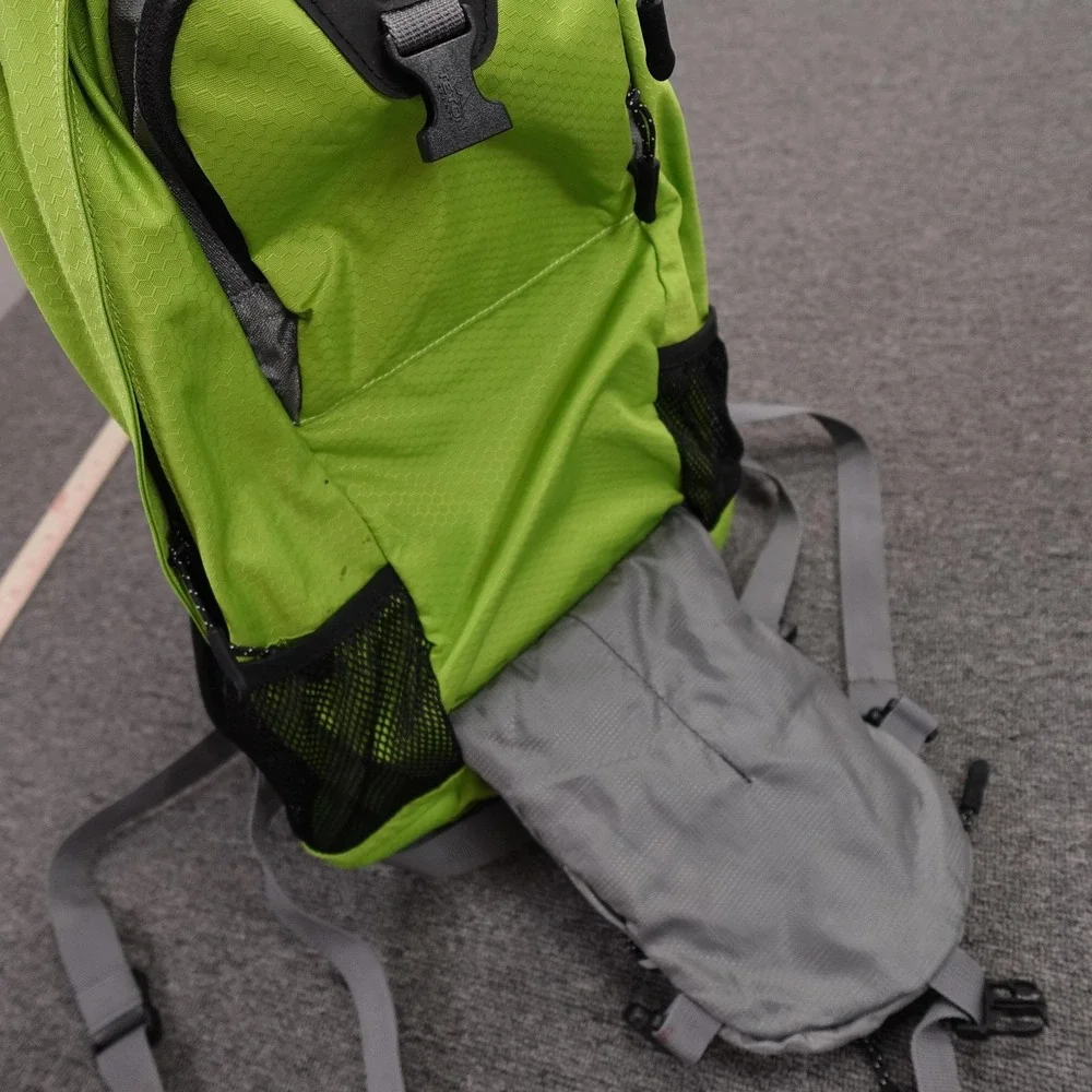 TETON Sports Hydration Backpack Mens One Size Green Raincover Hiking Pack Trail